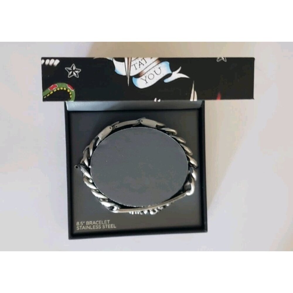 ED HARDY MEN'S STAINLESS STEEL SILVER TONE ANTIQUE "DO OR DIE" SKULL BRACELET - Picture 7 of 8